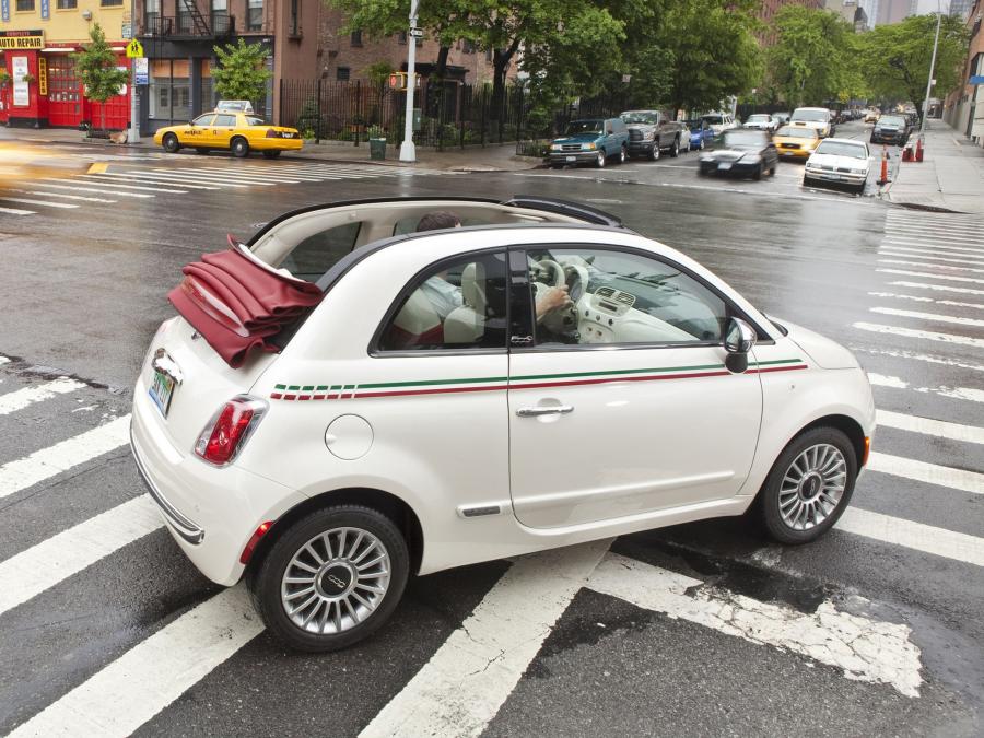  Fiat 500C Lounge 2011 года  (US) (фото 11 из 26)